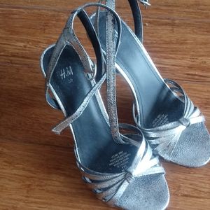 Distressed Silver Heels Ankle Strap
